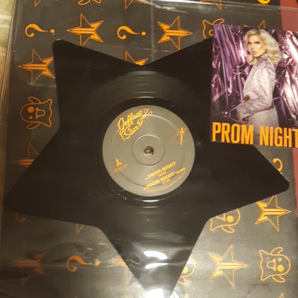 Exclusive Halloween Jeffree Star Prom Night vinyl